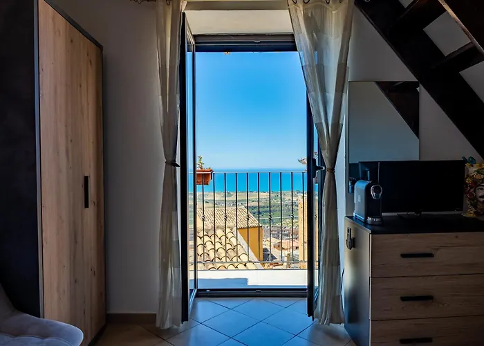 Le Teste Di Moro Al Duomo Bed & Breakfast 3*